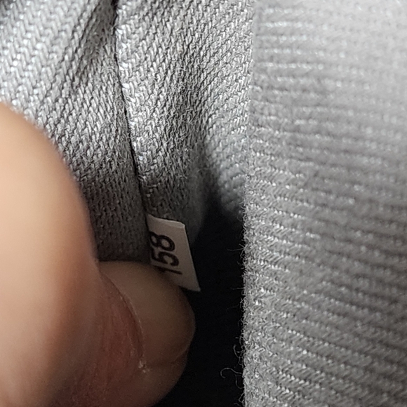 Prada Canapa denim hand tote medium size. Handles has slight discoloration. - Picture 11 of 16